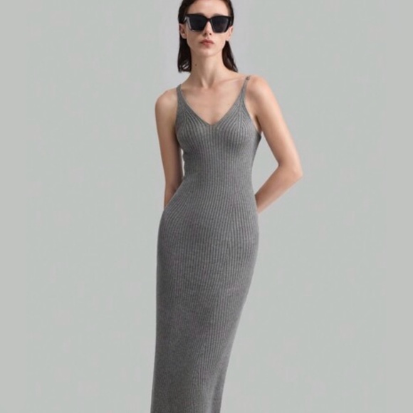 Gray Ribbed Bodycon Dress - Picture 5 of 8